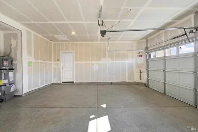 674 Shefford Dr, Vacaville, CA 95687