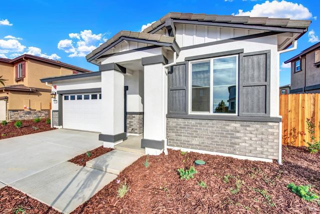 674 Shefford Dr, Vacaville, CA 95687