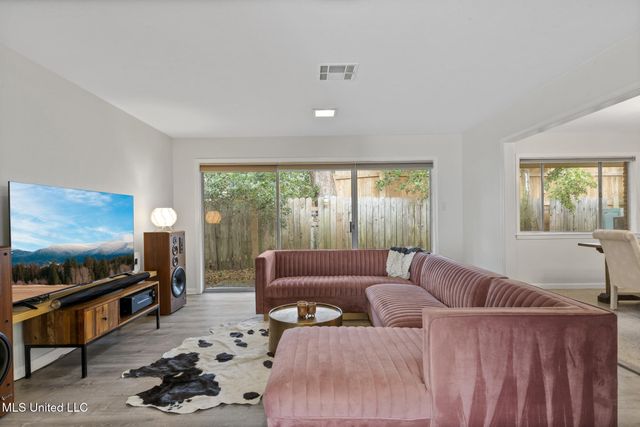 4 Chimney Cross, Long Beach, MS 39560