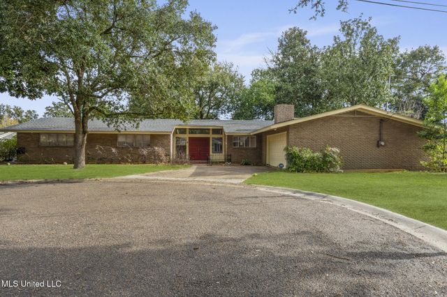 4 Chimney Cross, Long Beach, MS 39560