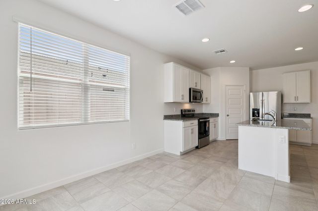 5537 E Darwin Drive, San Tan Valley, AZ 85140