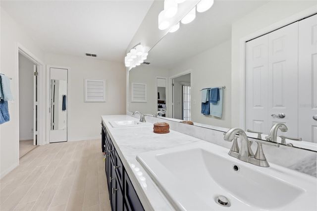 9700 SW 67TH TERRACE, Ocala, FL 34476
