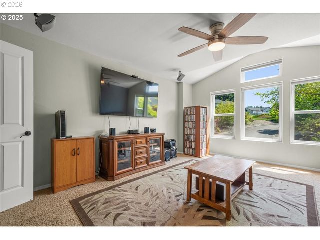 15812 Ne 18TH Ct, Vancouver, WA 98686