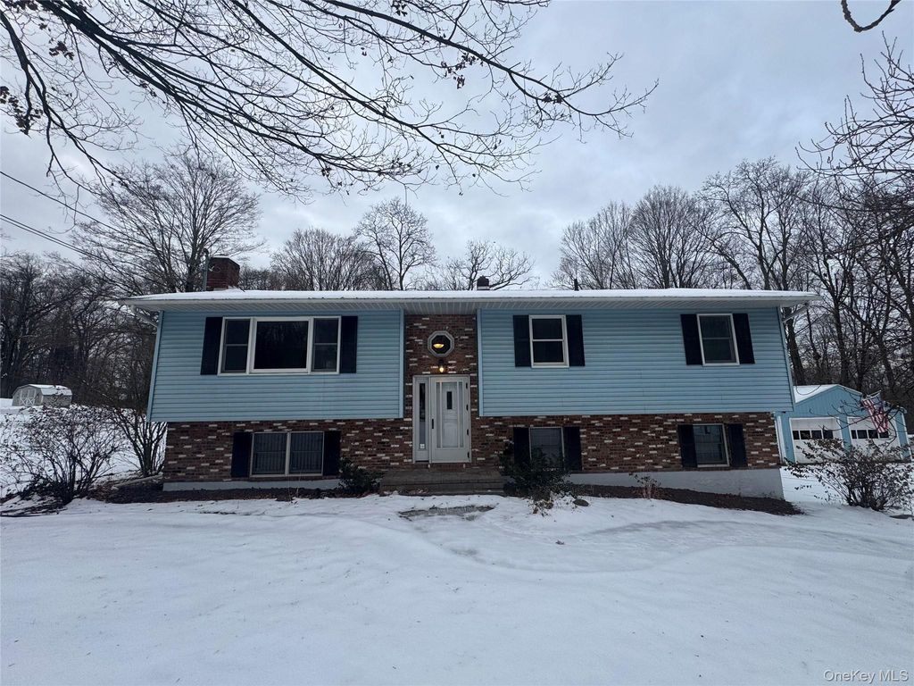 2217 State Route 300 1, Wallkill, NY 12589