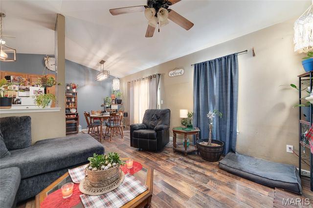 54 Silver Spur Drive, Winfield, MO 63389