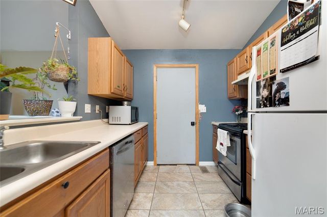 54 Silver Spur Drive, Winfield, MO 63389