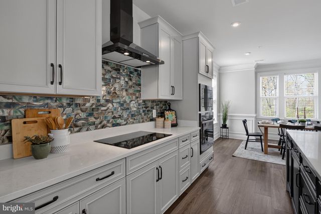 10423 JOHN GLENN ST, Lanham, MD 20706
