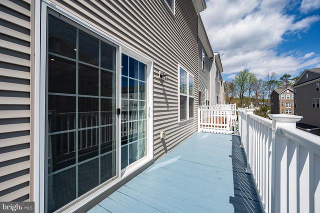 10423 JOHN GLENN ST, Lanham, MD 20706