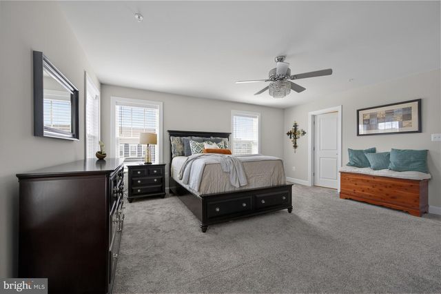 10423 JOHN GLENN ST, Lanham, MD 20706