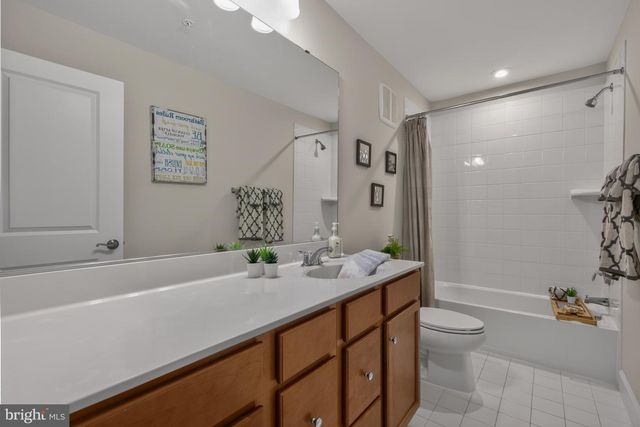 10423 JOHN GLENN ST, Lanham, MD 20706