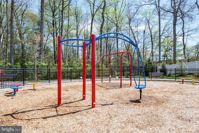10423 JOHN GLENN ST, Lanham, MD 20706
