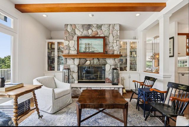 N1474 Fontana Ridge ROAD, Fontana, WI 53125