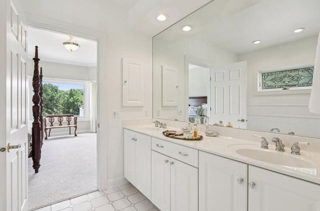 N1474 Fontana Ridge ROAD, Fontana, WI 53125