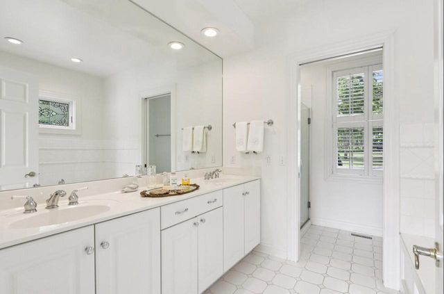 N1474 Fontana Ridge ROAD, Fontana, WI 53125