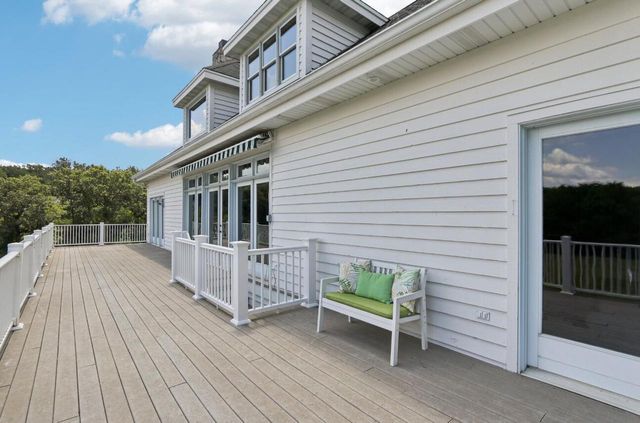 N1474 Fontana Ridge ROAD, Fontana, WI 53125