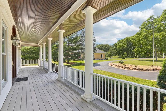 N1474 Fontana Ridge ROAD, Fontana, WI 53125