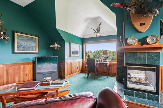 N1474 Fontana Ridge ROAD, Fontana, WI 53125