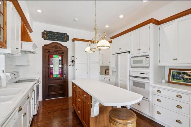 N1474 Fontana Ridge ROAD, Fontana, WI 53125