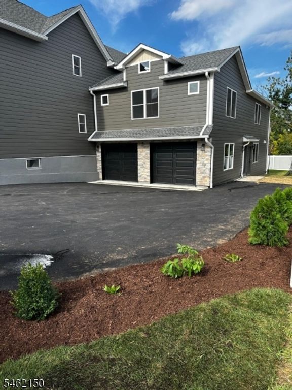 70 Richard St 3, Passaic City, NJ 07055 — photo 2