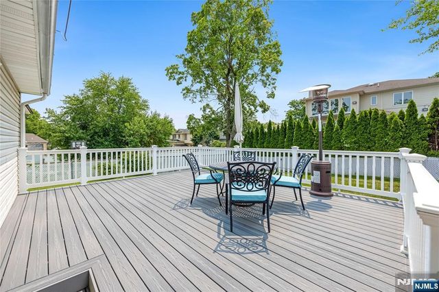 182 Coombs Drive, Paramus, NJ 07652