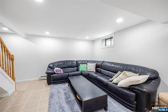 182 Coombs Drive, Paramus, NJ 07652