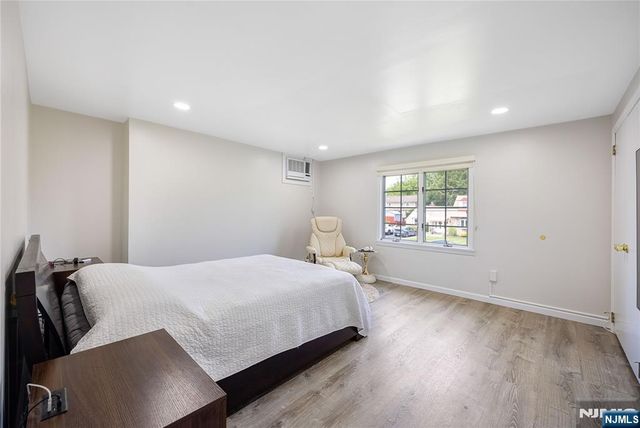 182 Coombs Drive, Paramus, NJ 07652