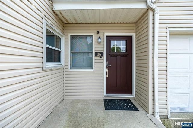 182 Coombs Drive, Paramus, NJ 07652