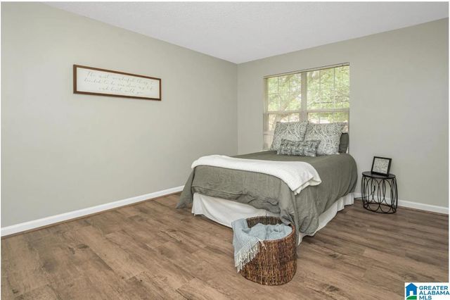 1210 Patton Creek Ln, Hoover, AL 35226