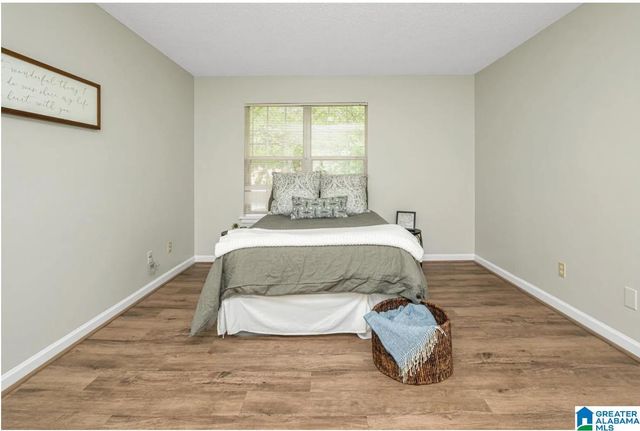 1210 Patton Creek Ln, Hoover, AL 35226