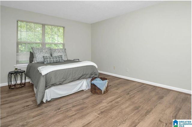 1210 Patton Creek Ln, Hoover, AL 35226