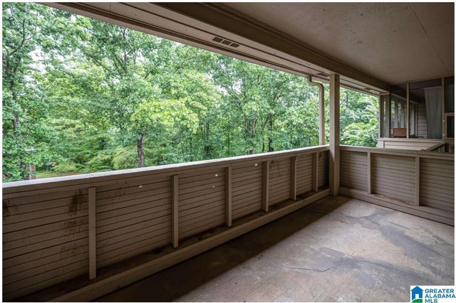 1210 Patton Creek Ln, Hoover, AL 35226