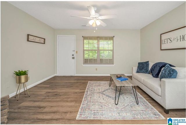 1210 Patton Creek Ln, Hoover, AL 35226