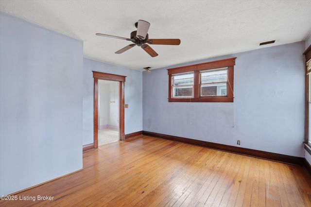 526 Atwood St, Louisville, KY 40217