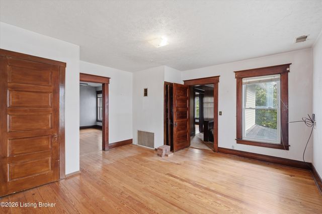 526 Atwood St, Louisville, KY 40217