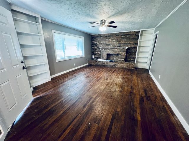 2019 SHIRLEY PARK Place, Alexandria, LA 71301