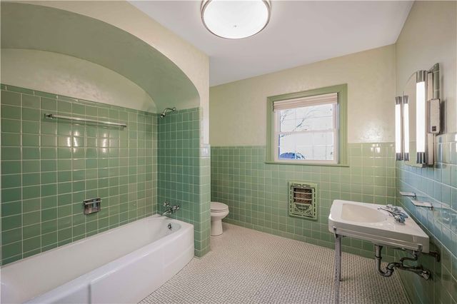 8 Free Ferry Heights, Fort Smith, AR 72903