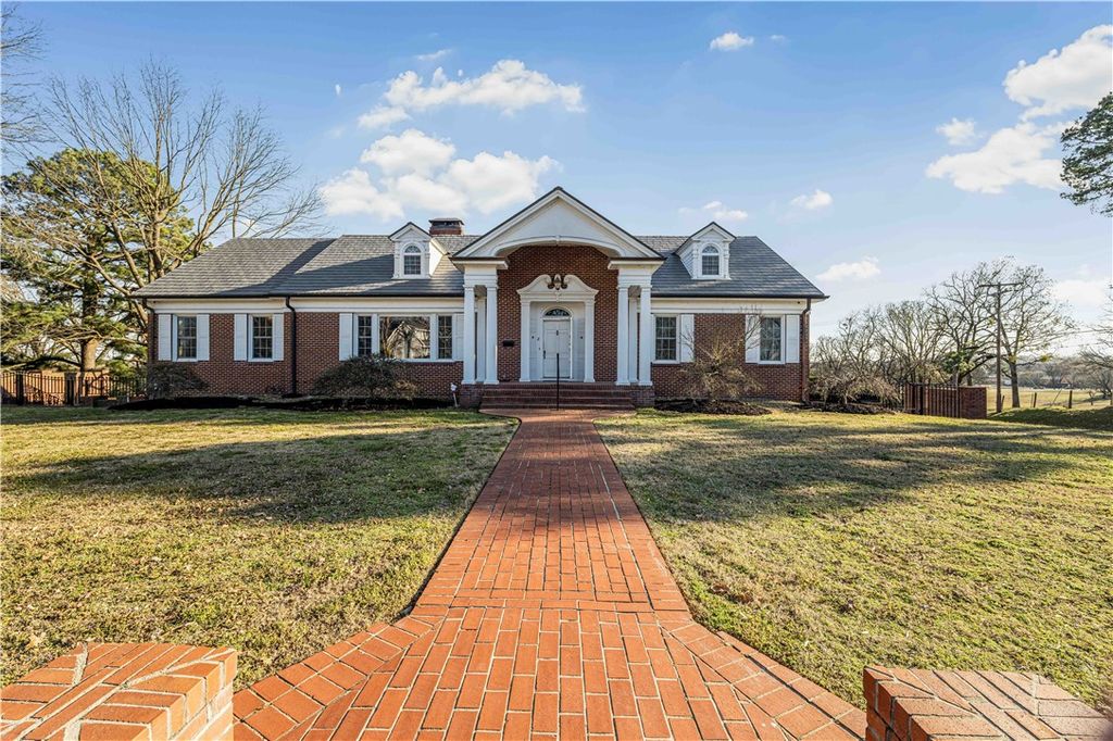 8 Free Ferry Heights, Fort Smith, AR 72903