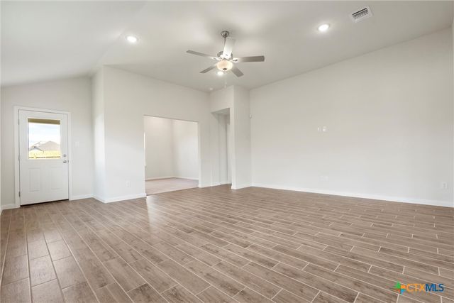 814 Waylon Circle, Killeen, TX 76542