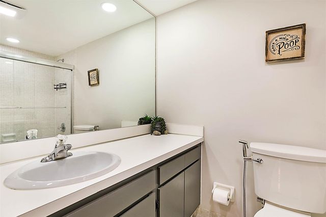 575 Oaks Lane 703, Pompano Beach, FL 33069