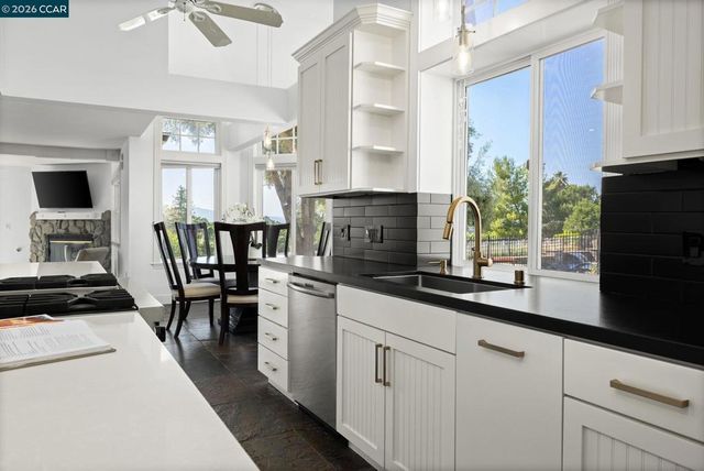 2050 Shell Ridge Trl, Walnut Creek, CA 94598