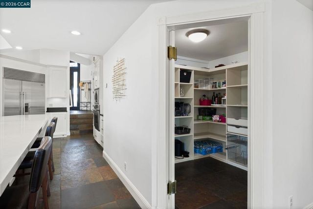 2050 Shell Ridge Trl, Walnut Creek, CA 94598