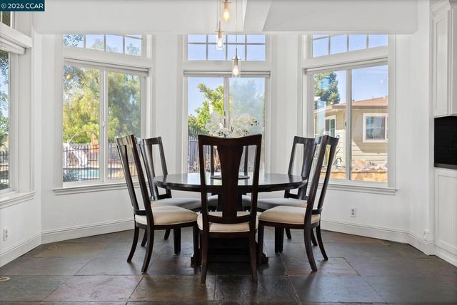 2050 Shell Ridge Trl, Walnut Creek, CA 94598