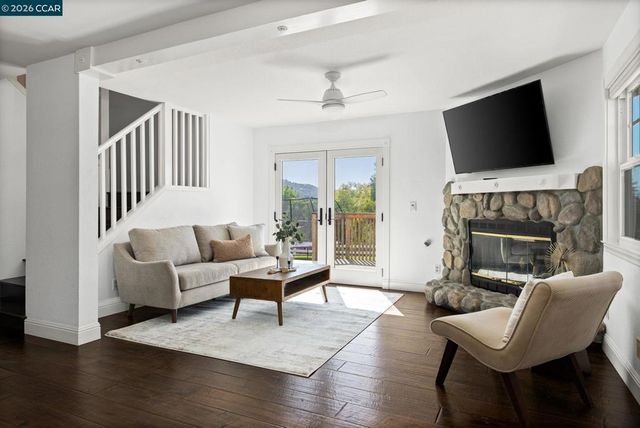 2050 Shell Ridge Trl, Walnut Creek, CA 94598