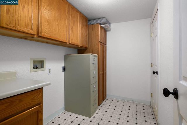 2050 Shell Ridge Trl, Walnut Creek, CA 94598