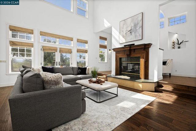 2050 Shell Ridge Trl, Walnut Creek, CA 94598