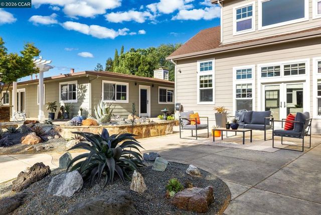 2050 Shell Ridge Trl, Walnut Creek, CA 94598