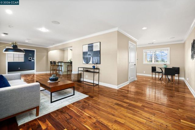 2050 Shell Ridge Trl, Walnut Creek, CA 94598