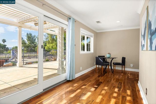 2050 Shell Ridge Trl, Walnut Creek, CA 94598