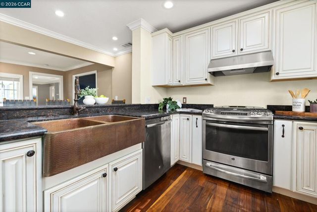 2050 Shell Ridge Trl, Walnut Creek, CA 94598