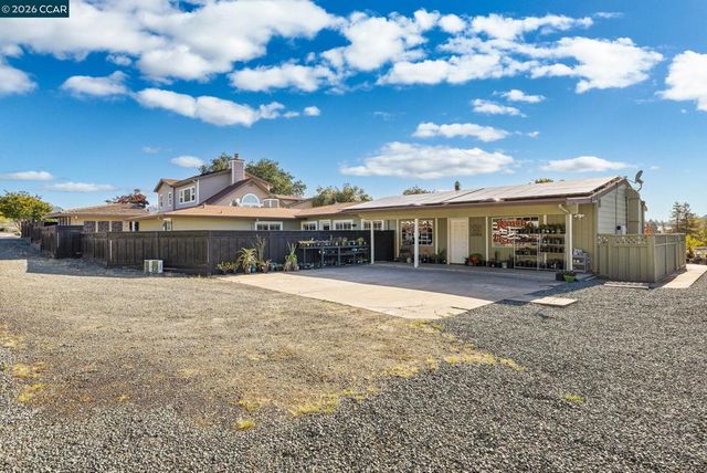 2050 Shell Ridge Trl, Walnut Creek, CA 94598